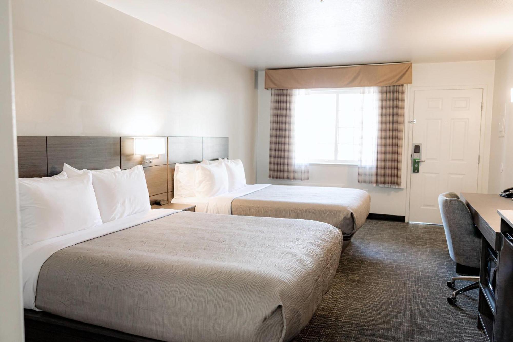 Quality Inn & Suites Lathrop Exterior foto